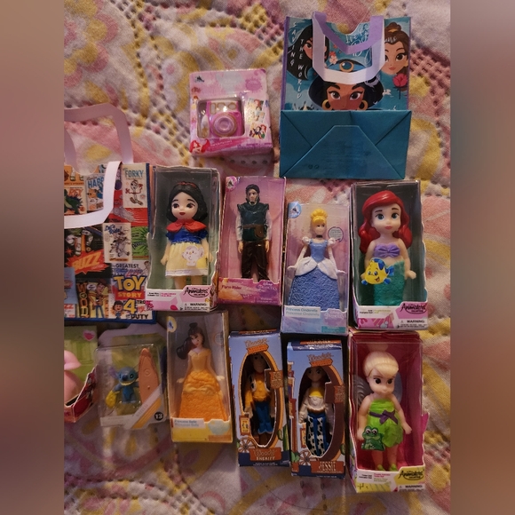 Disney mini figure bundle - Picture 3 of 4